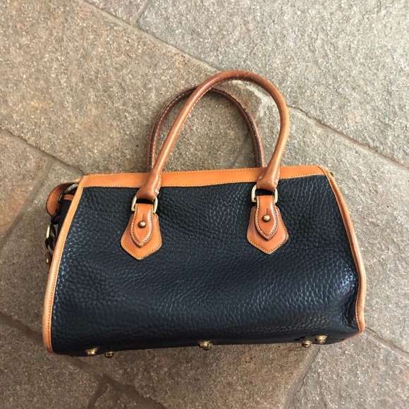 Vintage Dooney and Bourke Classic Black and Brown Leather Purse - Picture 2 of 9